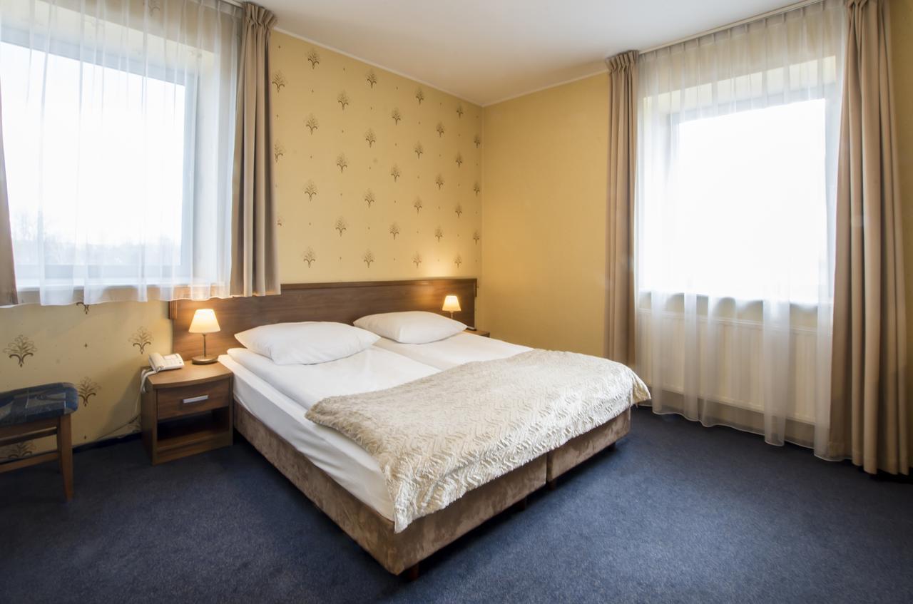 Apart Chopin Pruszcz Gdański Exteriör bild