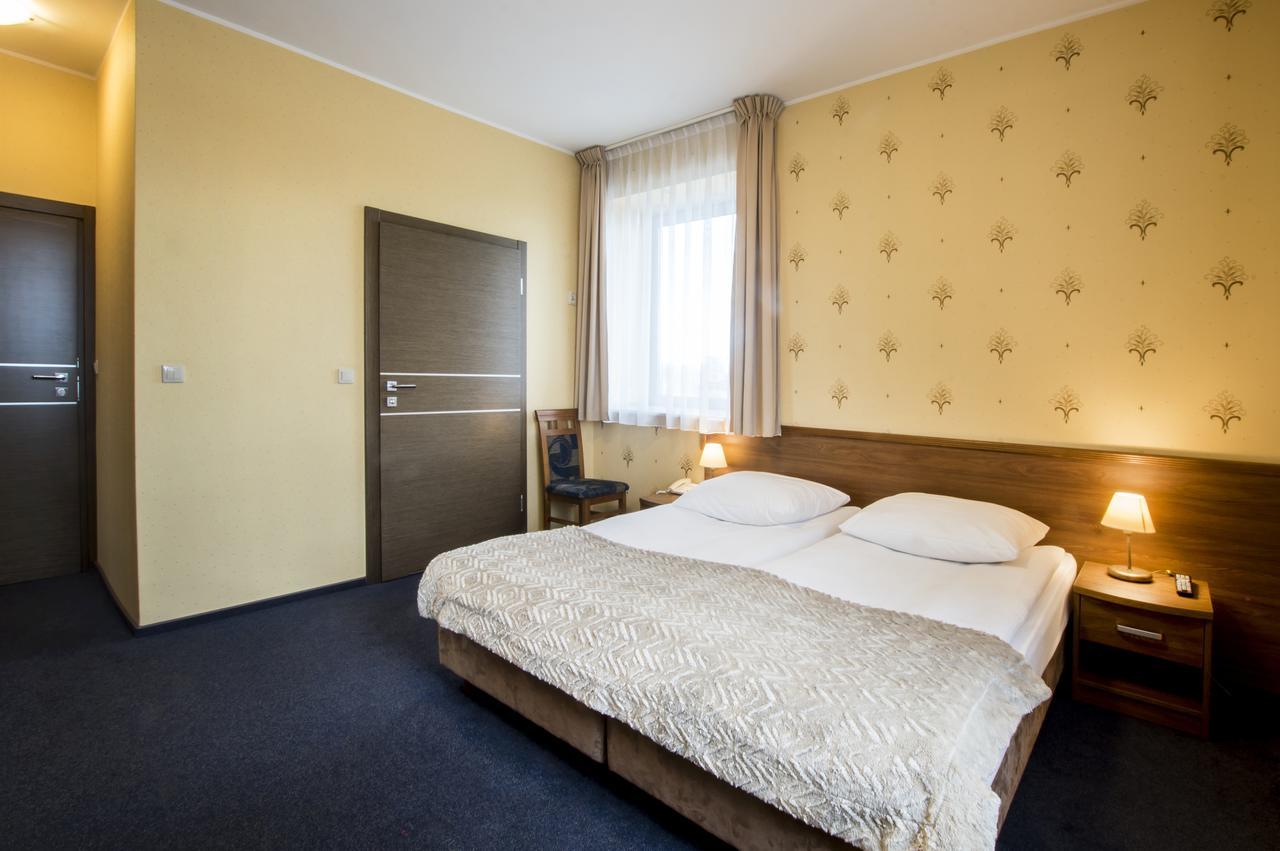 Apart Chopin Pruszcz Gdański Exteriör bild